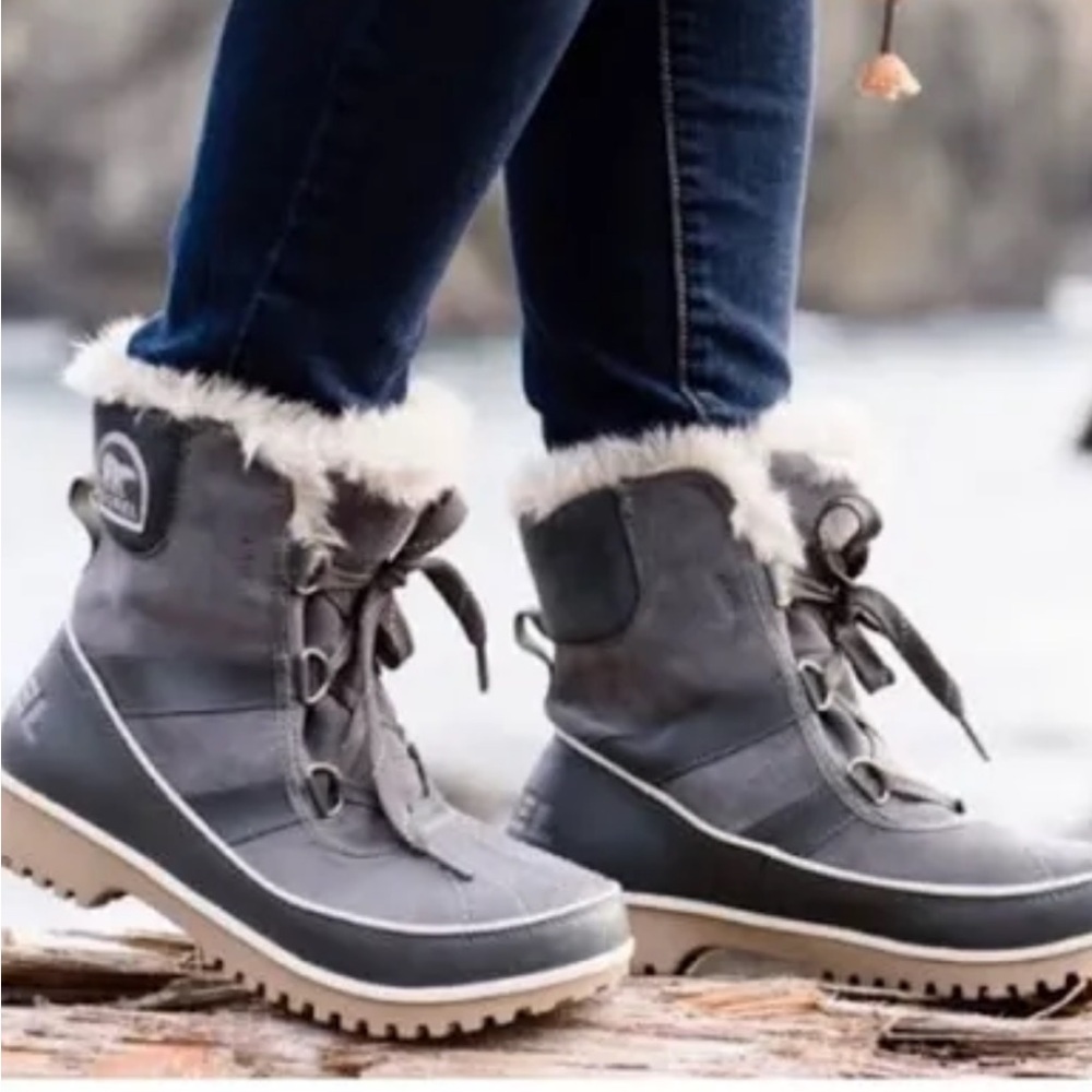 Sorrel Tivoli Snow boots - short blue/grey size 7.5